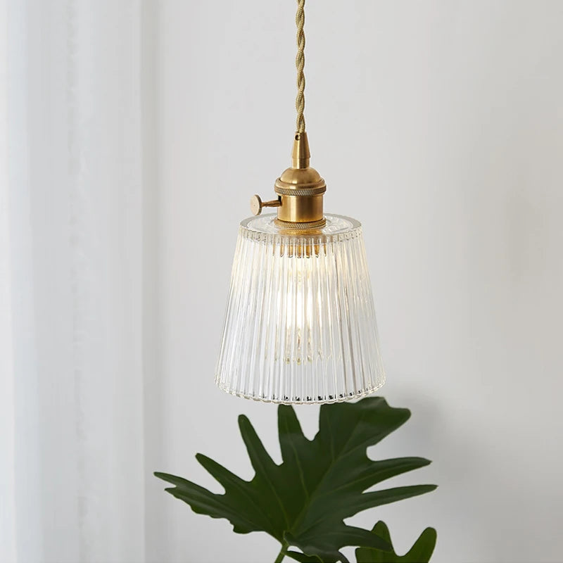pendente dourado retro, luminária de teto, pendente vintage cozinha, iluminação suspensa elegante, luminária decorativa dourada
