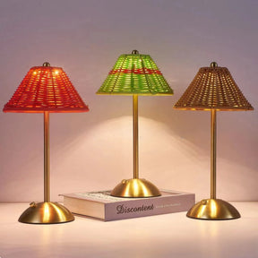 abajur rattan retrô, luminária rattan usb, abajur artesanal moderno, luminária de mesa retrô, abajur decorativo