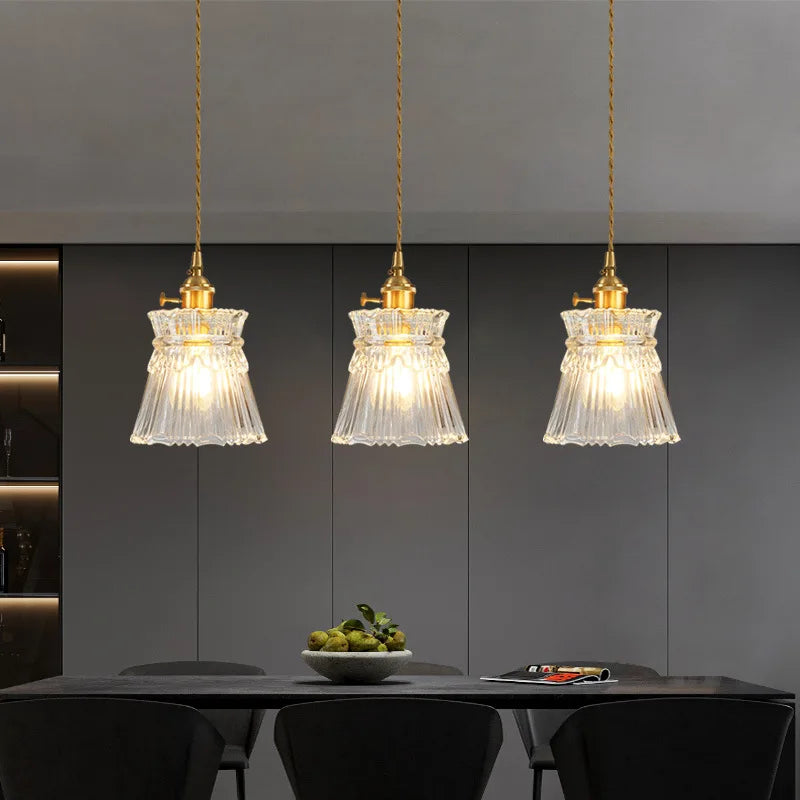 pendente dourado retro, luminária de teto, pendente vintage cozinha, iluminação suspensa elegante, luminária decorativa dourada