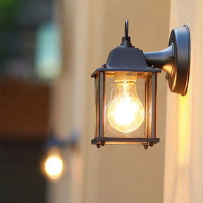 arandela colonial, arandela vintage, arandela lanterna, iluminação externa colonial, arandela para fachada, arandela para varanda, arandela de parede vintage, arandela decorativa externa, lanterna de parede colonial, iluminação rústica